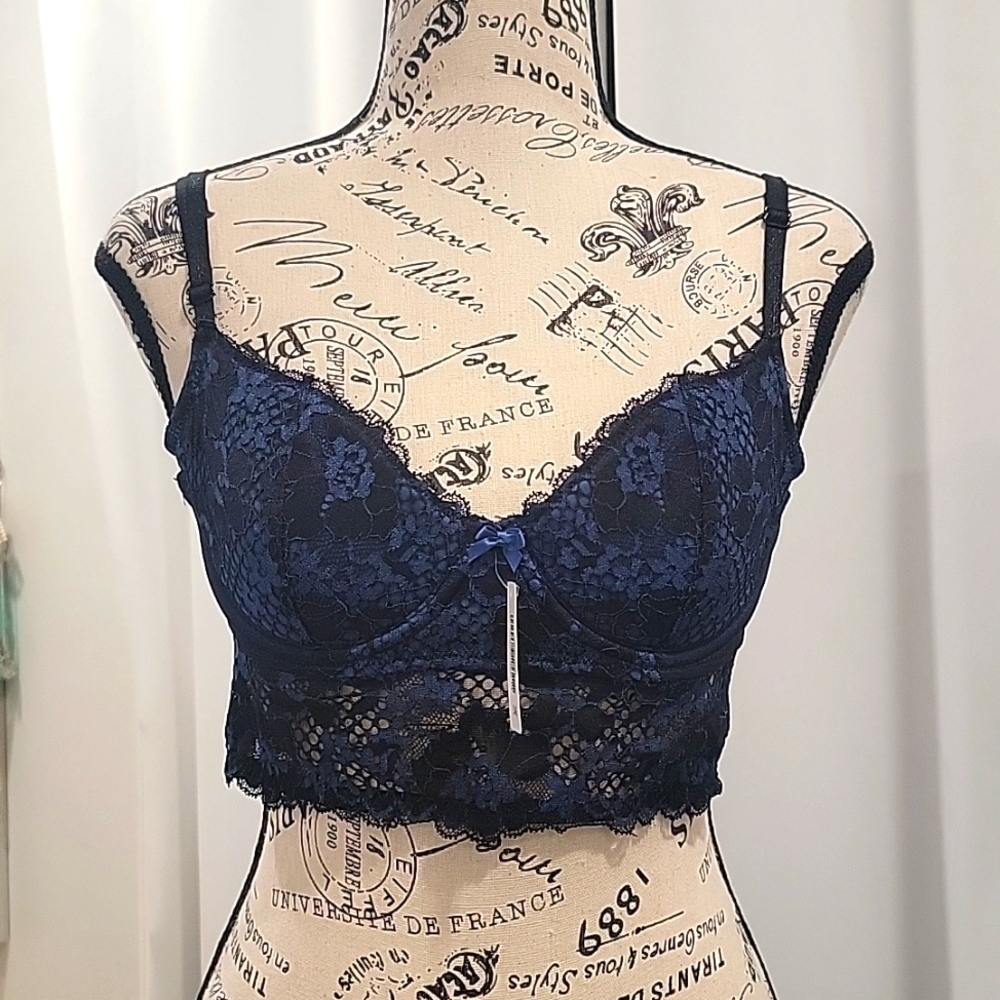 ADORE ME BRA 34B 'NWT'  J24
